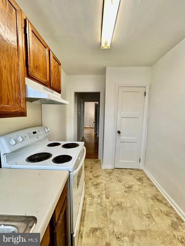 5832 AKRON ST, Philadelphia, PA 19149