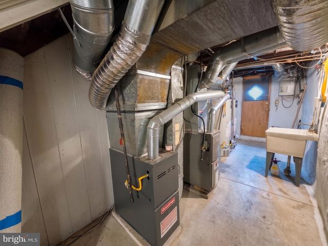 5832 AKRON ST, Philadelphia, PA 19149