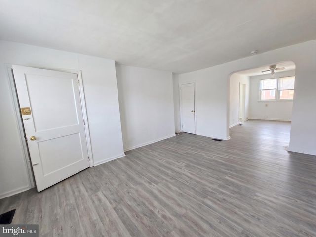 5832 AKRON ST, Philadelphia, PA 19149