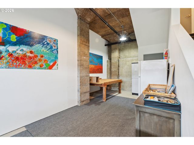 306 COLUMBIA St, Hood River, OR 97031