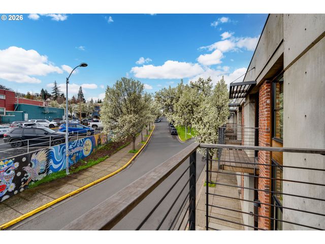 306 COLUMBIA St, Hood River, OR 97031