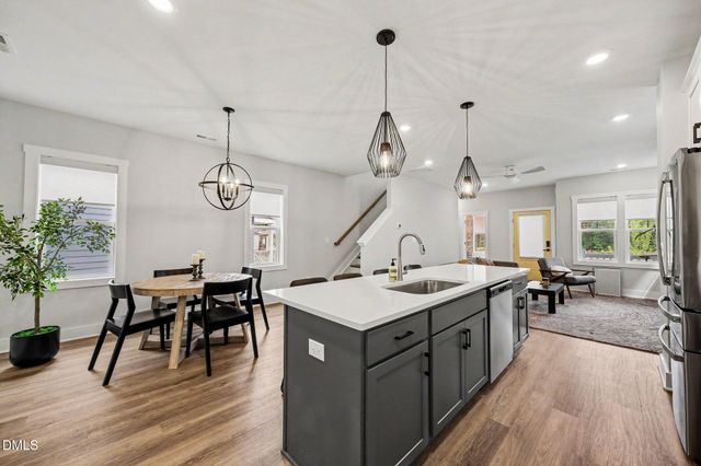 138 Weavers Grove Drive, Chapel Hill, NC 27514