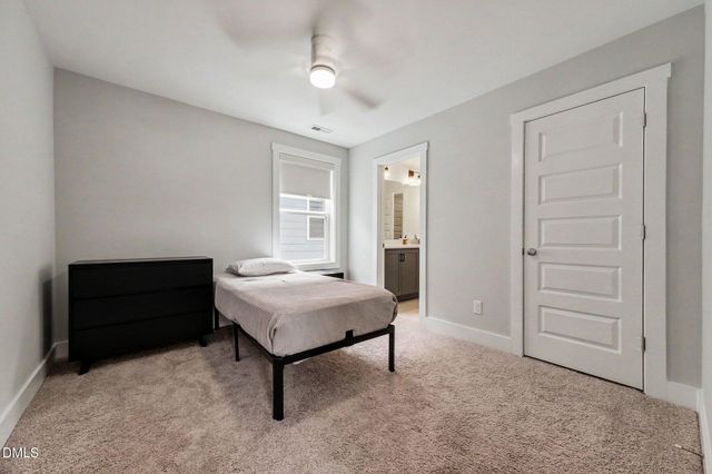 138 Weavers Grove Drive, Chapel Hill, NC 27514