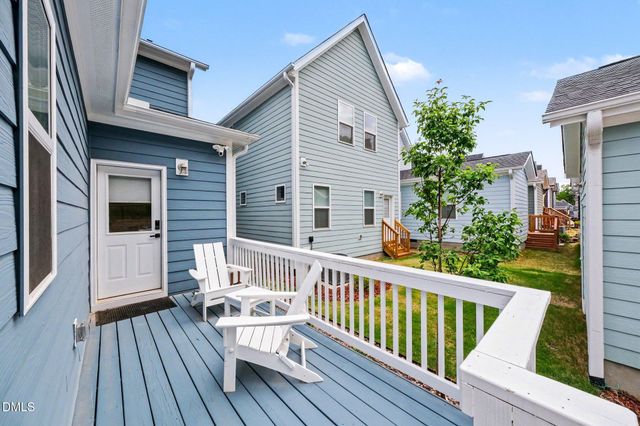 138 Weavers Grove Drive, Chapel Hill, NC 27514