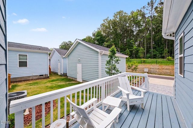 138 Weavers Grove Drive, Chapel Hill, NC 27514