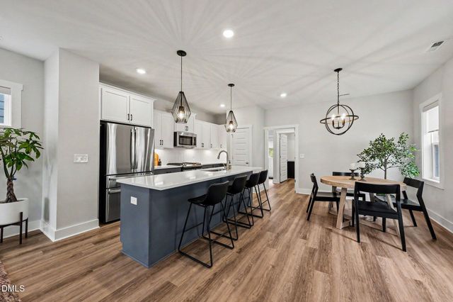 138 Weavers Grove Drive, Chapel Hill, NC 27514