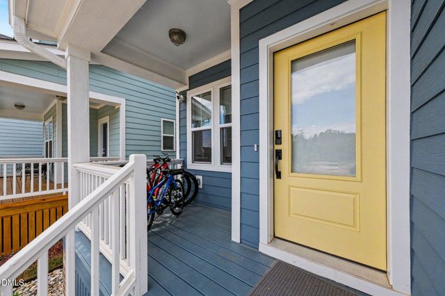 138 Weavers Grove Drive, Chapel Hill, NC 27514