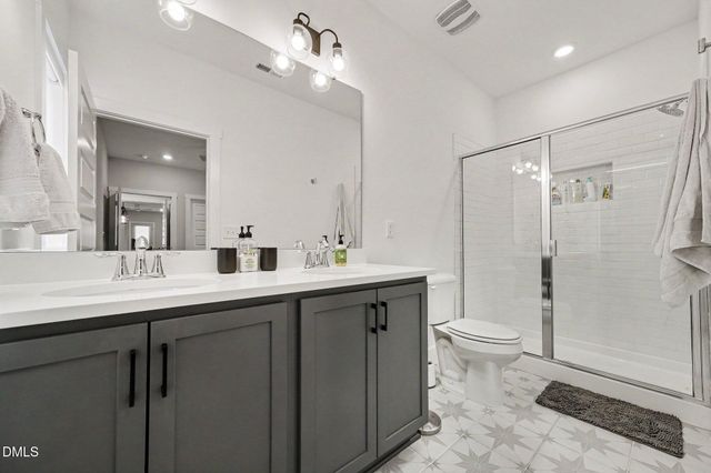 138 Weavers Grove Drive, Chapel Hill, NC 27514