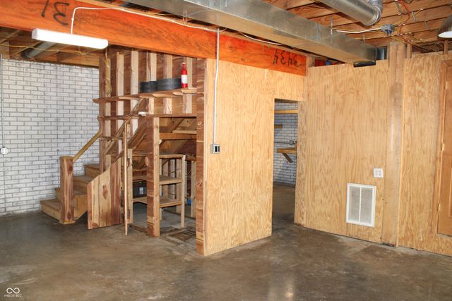 3570 E County Road 20 N, North Vernon, IN 47265