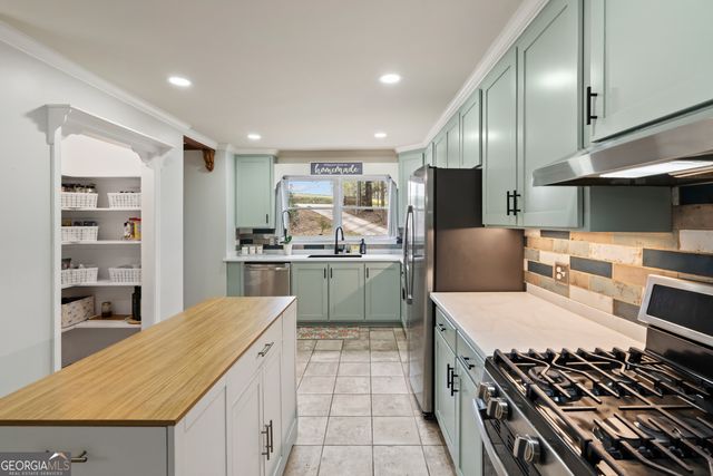 3883 Johnston Road, Winston, GA 30187