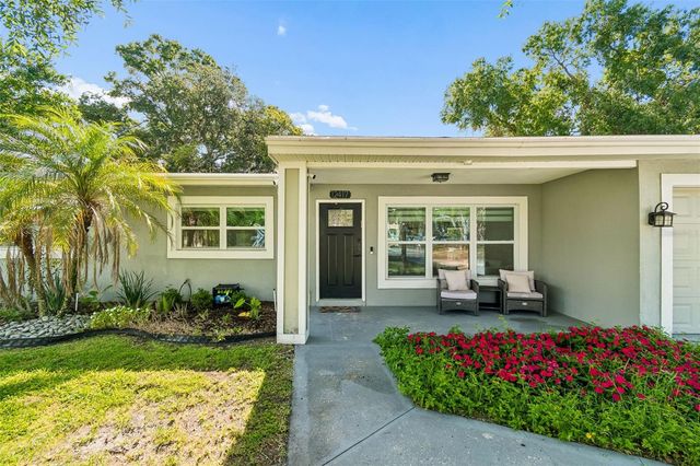 12417 N ROME AVENUE, Tampa, FL 33612