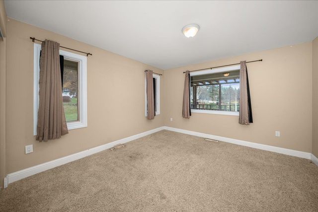 608 W Hazard Rd, Spokane, WA 99208