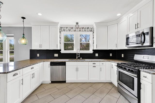 5075 35th STREET, Greenfield, WI 53221