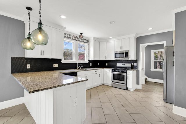 5075 35th STREET, Greenfield, WI 53221