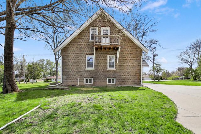 5075 35th STREET, Greenfield, WI 53221