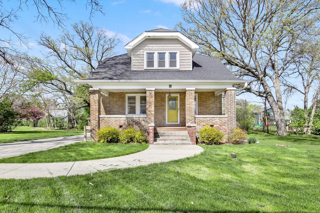 5075 35th STREET, Greenfield, WI 53221