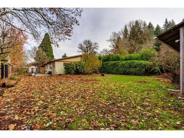 1410 LAKE Dr, Eugene, OR 97404