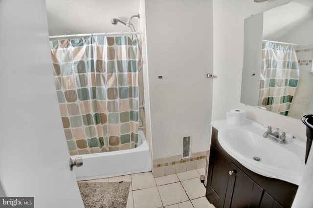 8526 ADELPHI RD, Hyattsville, MD 20783