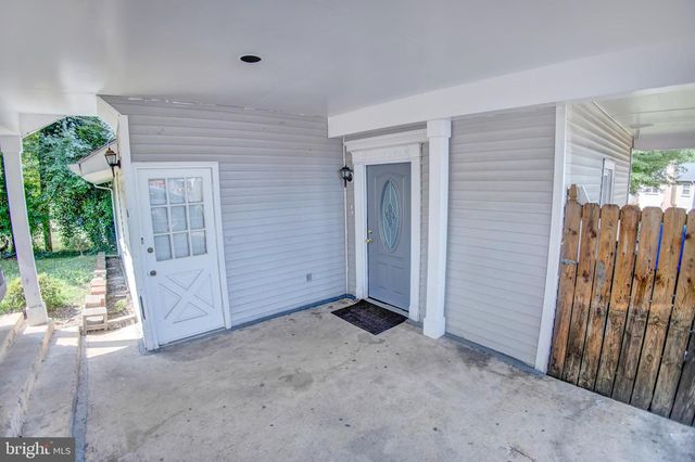 8526 ADELPHI RD, Hyattsville, MD 20783