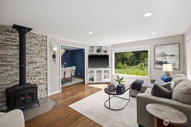 26302 SE 192nd Street, Maple Valley, WA 98038
