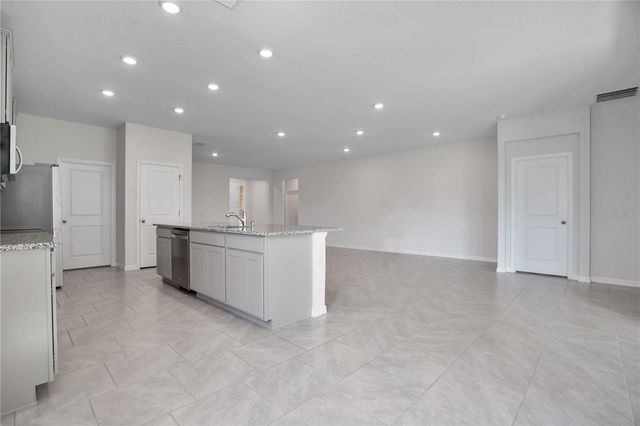 3504 CRESCENT PEAK WAY, Plant City, FL 33565