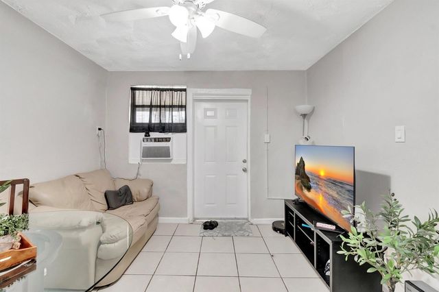 3063 Floweva Street A, West Palm Beach, FL 33406