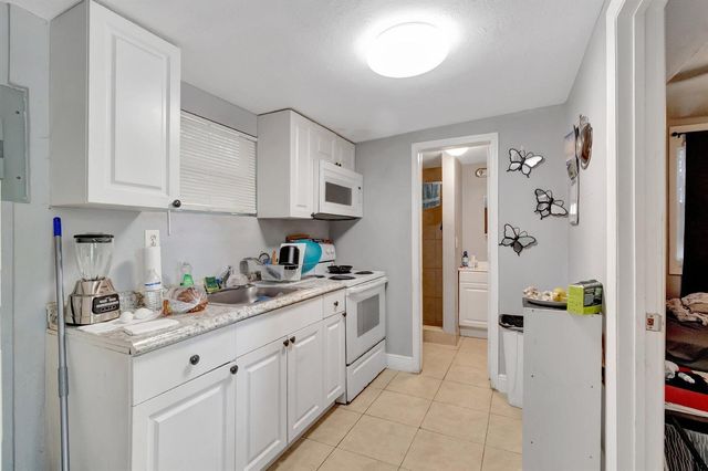 3063 Floweva Street A, West Palm Beach, FL 33406