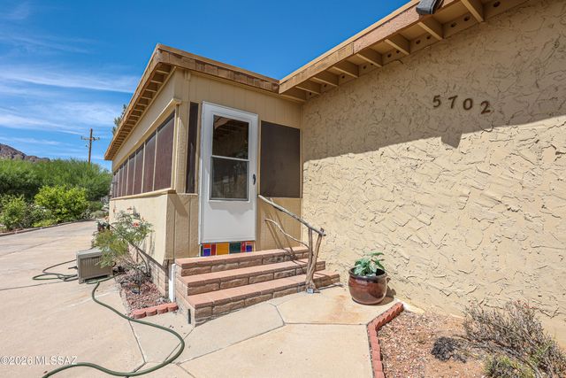 5702 W Circle Z Street, Tucson, AZ 85713