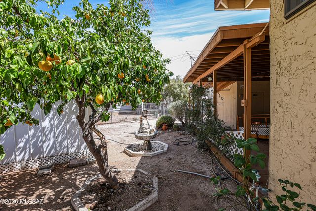 5702 W Circle Z Street, Tucson, AZ 85713