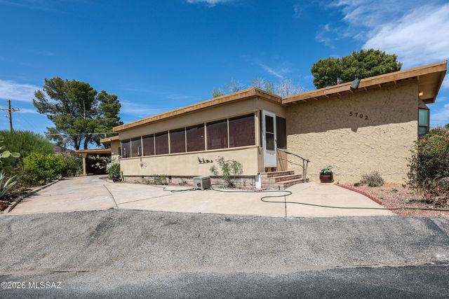 5702 W Circle Z Street, Tucson, AZ 85713