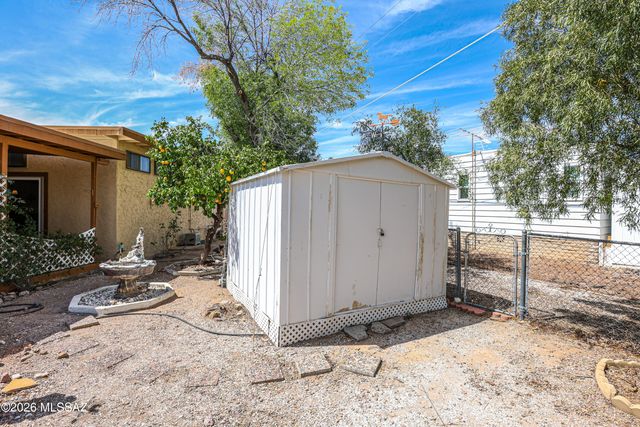 5702 W Circle Z Street, Tucson, AZ 85713