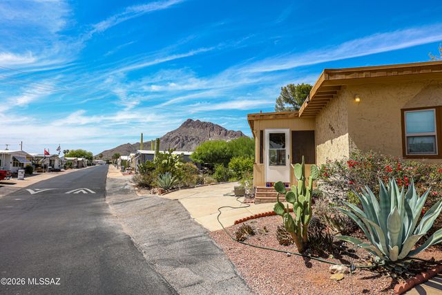 5702 W Circle Z Street, Tucson, AZ 85713