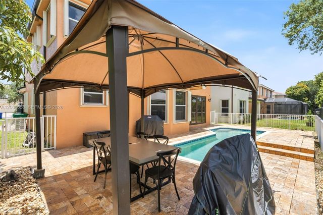 15391 SW 18th St, Miramar, FL 33027