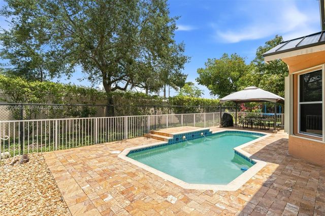 15391 SW 18th St, Miramar, FL 33027