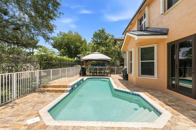 15391 SW 18th St, Miramar, FL 33027