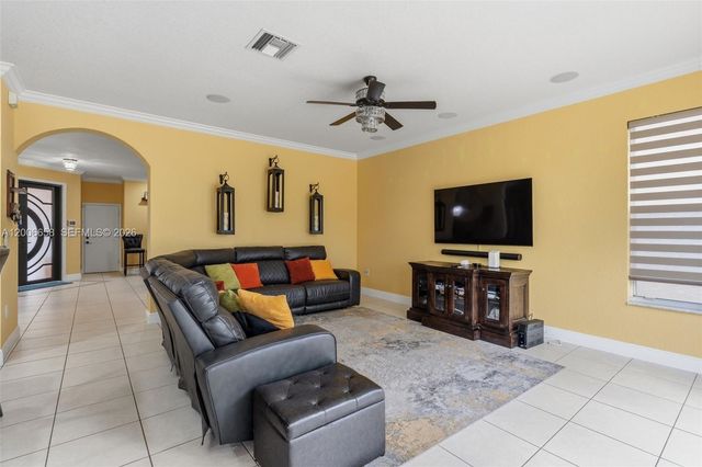 15391 SW 18th St, Miramar, FL 33027