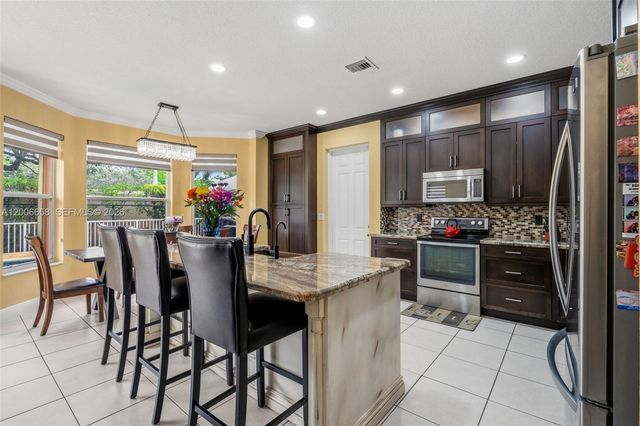 15391 SW 18th St, Miramar, FL 33027