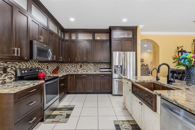 15391 SW 18th St, Miramar, FL 33027