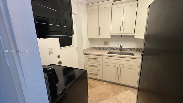 1407 NE 56th St 316, Fort Lauderdale, FL 33334