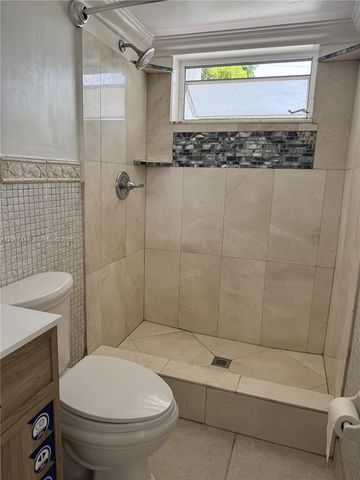 1407 NE 56th St 316, Fort Lauderdale, FL 33334