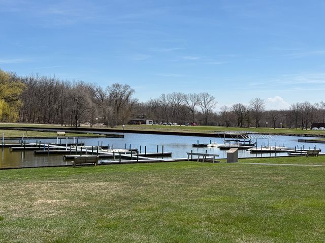 58 Vail Colony 9, Fox Lake, IL 60020