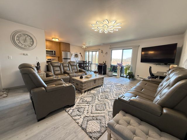 58 Vail Colony 9, Fox Lake, IL 60020