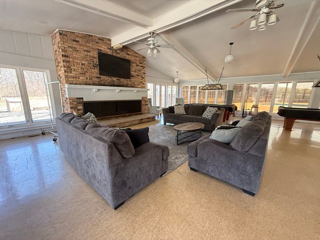 58 Vail Colony 9, Fox Lake, IL 60020
