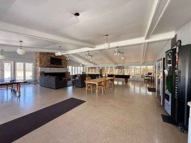 58 Vail Colony 9, Fox Lake, IL 60020