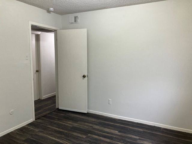 5727 Harvest Hill Road 1042, Dallas, TX 75230