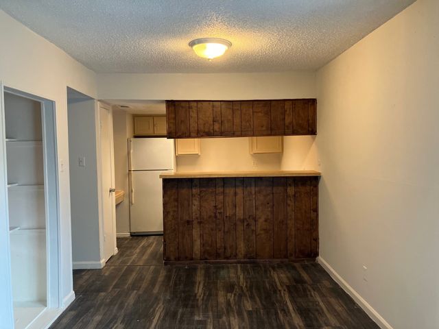 5727 Harvest Hill Road 1042, Dallas, TX 75230