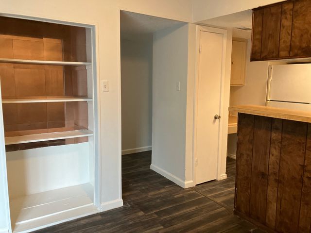 5727 Harvest Hill Road 1042, Dallas, TX 75230