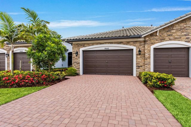 7642 N Blue Spring Drive, Parkland, FL 33067