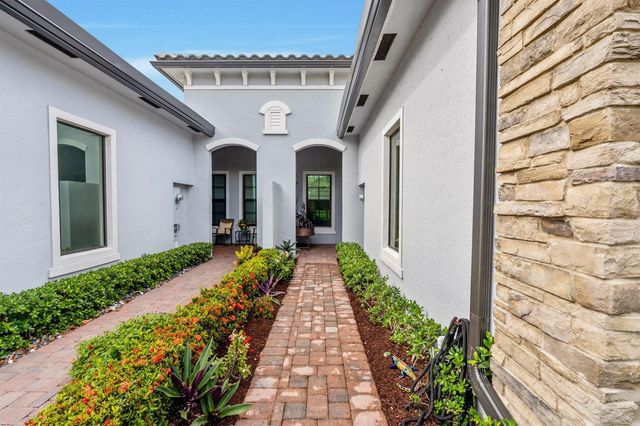 7642 N Blue Spring Drive, Parkland, FL 33067
