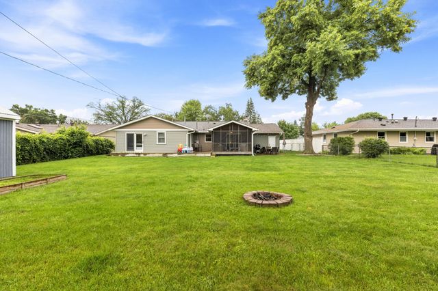2308 W 96th Street, Bloomington, MN 55431